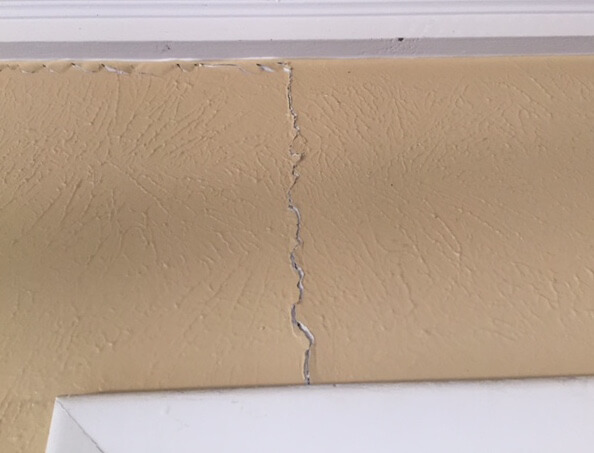 Do Sheetrock Cracks In Walls Indicate Foundation Problems